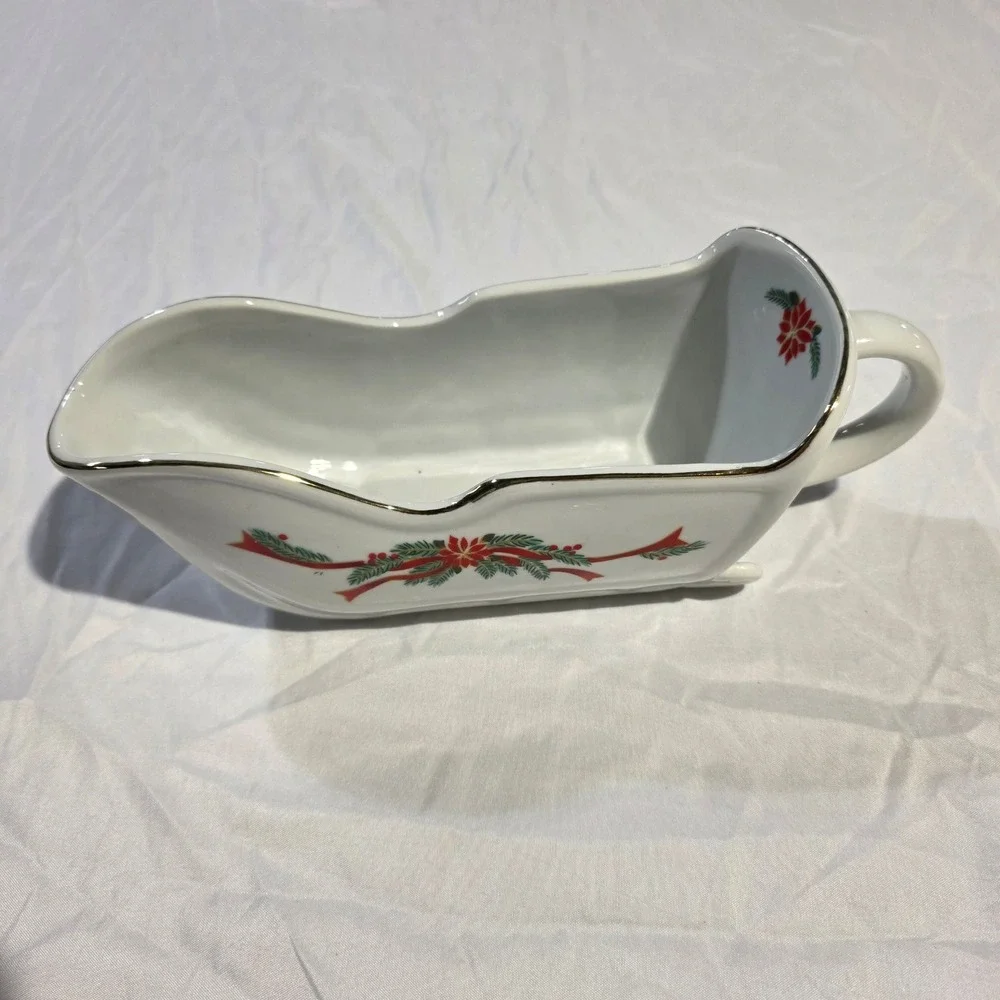 Tienshan Christmas Poinsettia Fine China Sleigh Gravy Boat Candy Dish Gold Trim